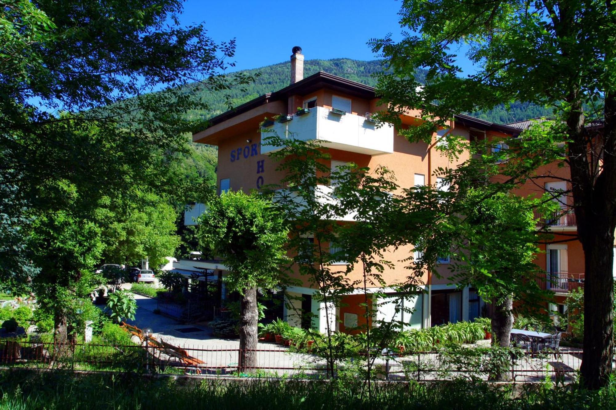 Garden House - Hotel Sport Levico Terme Kültér fotó